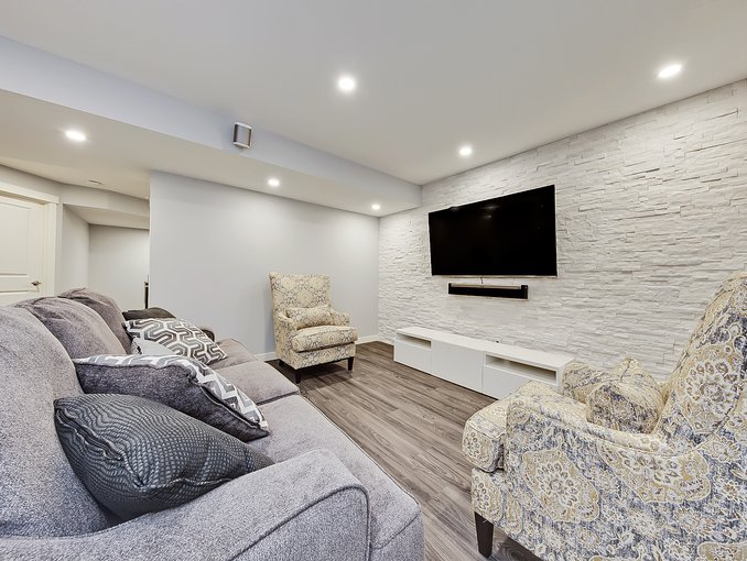 Auburn Bay Drive