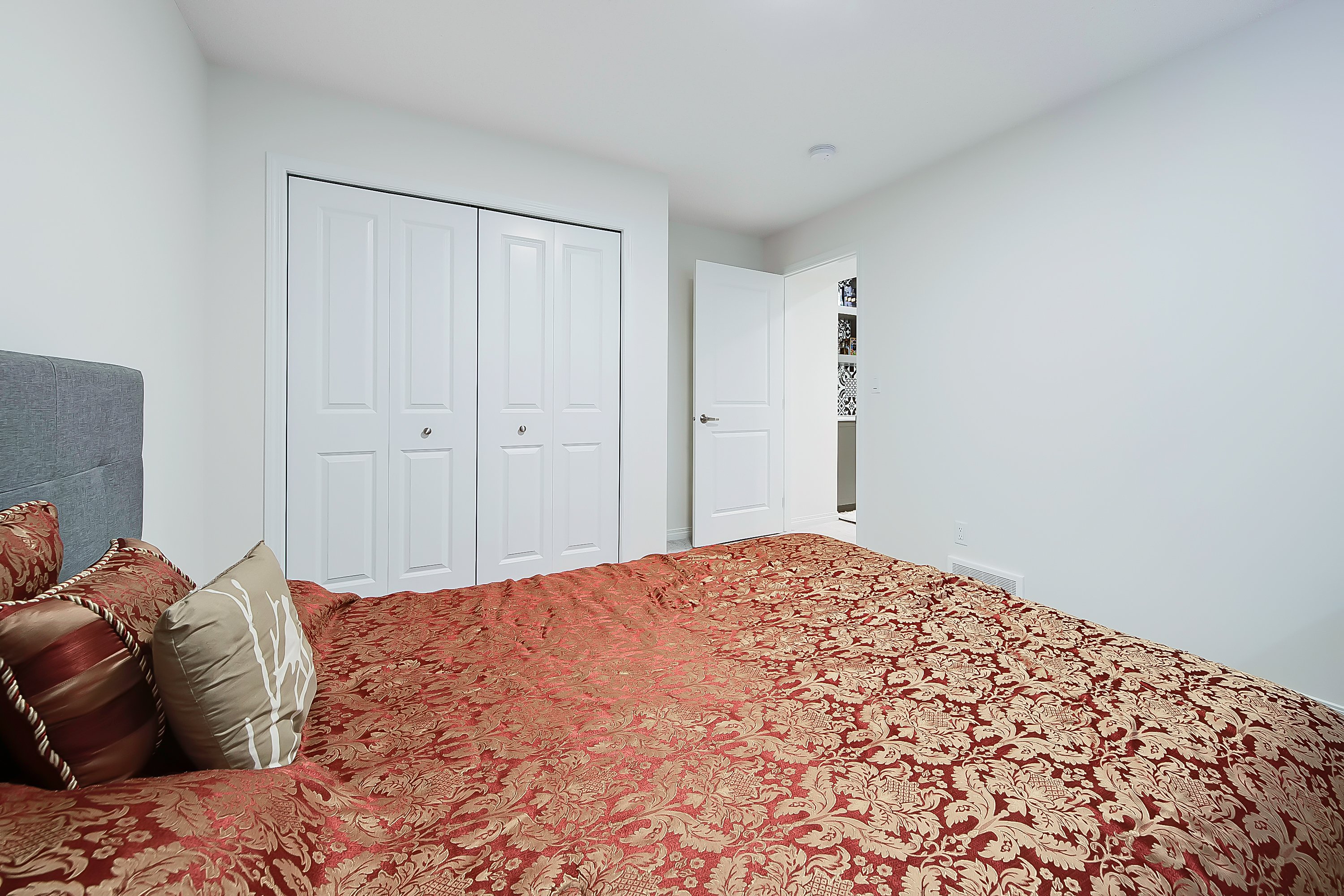 Basement bedroom 14 Everbrook Cres copy.jpeg