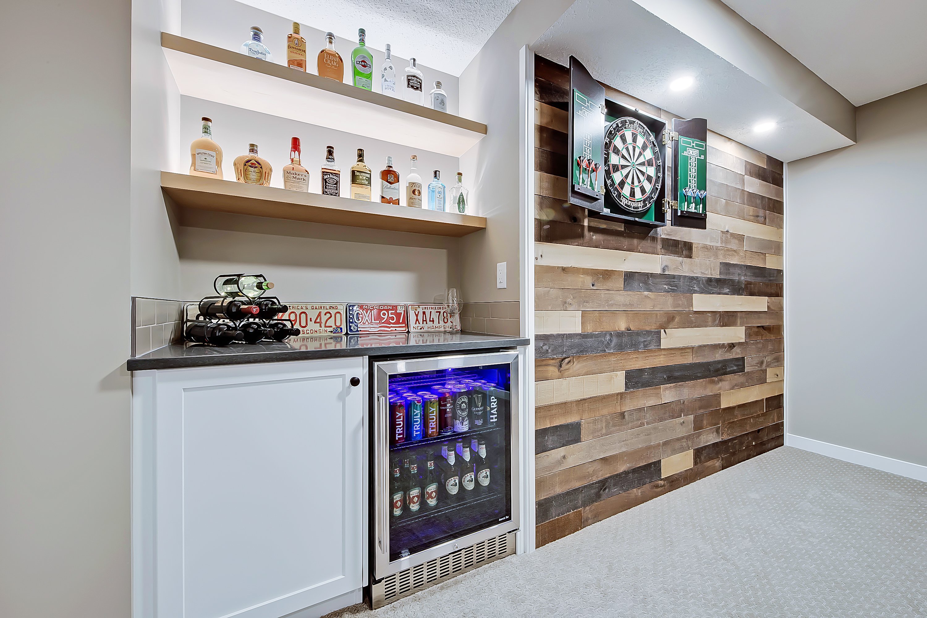 Basement bar 16 copy.jpeg