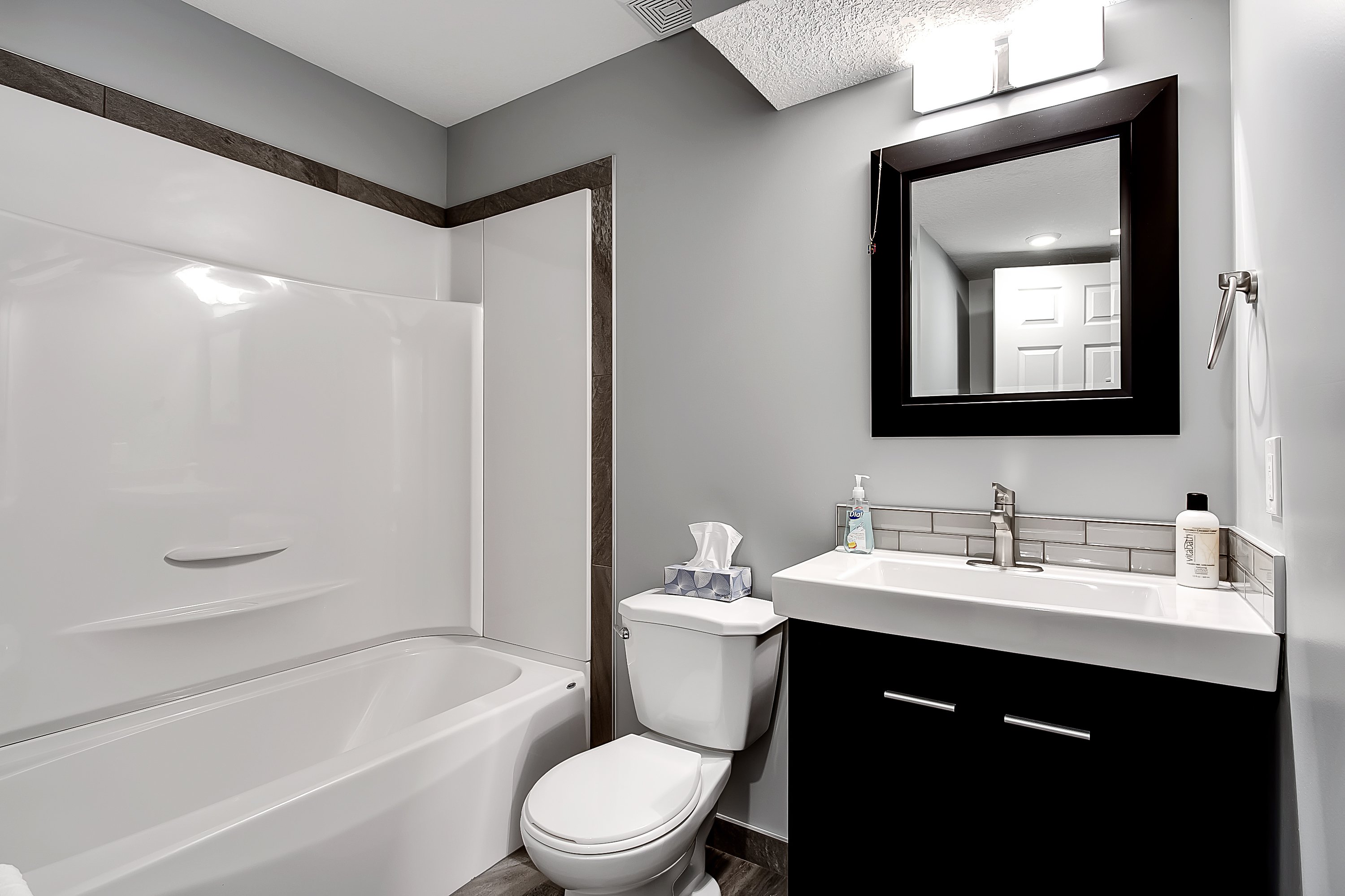 Calgary basement development 16 copy.jpg