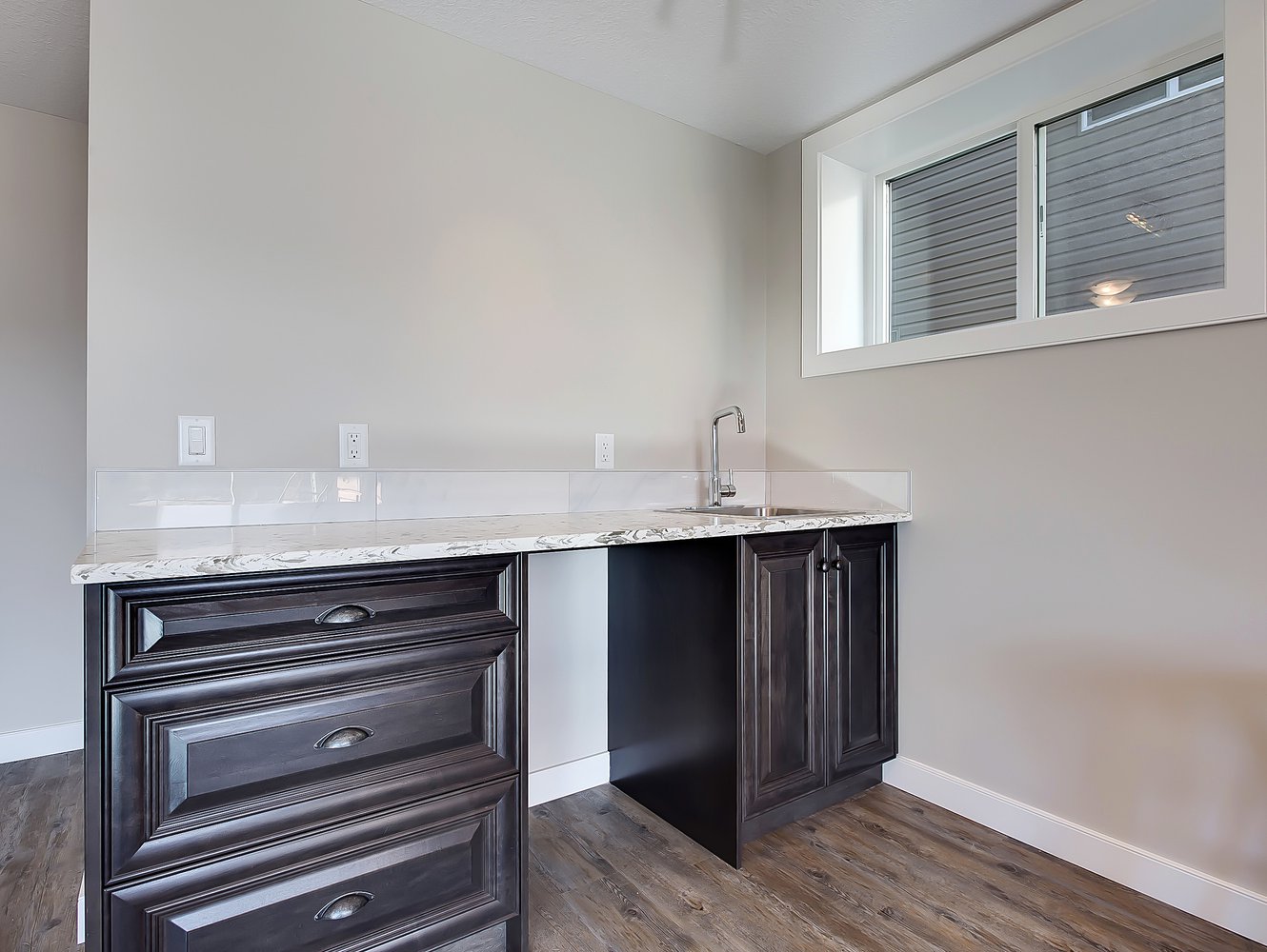 Cochrane Basement Development 22 copy.jpg