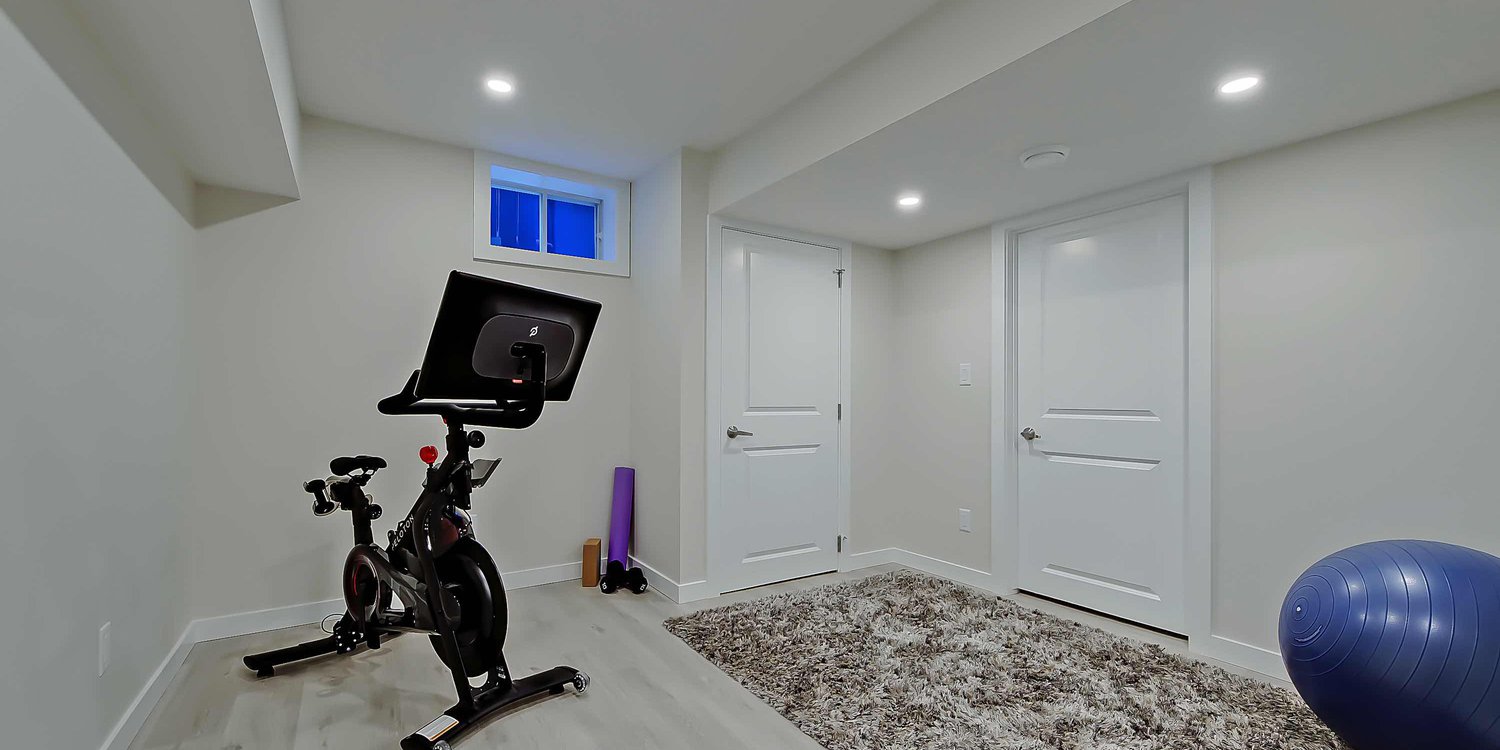 Basement gym 23 copy.jpg