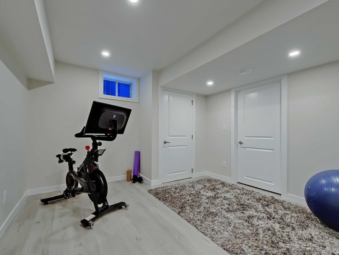Basement gym 23 copy.jpg
