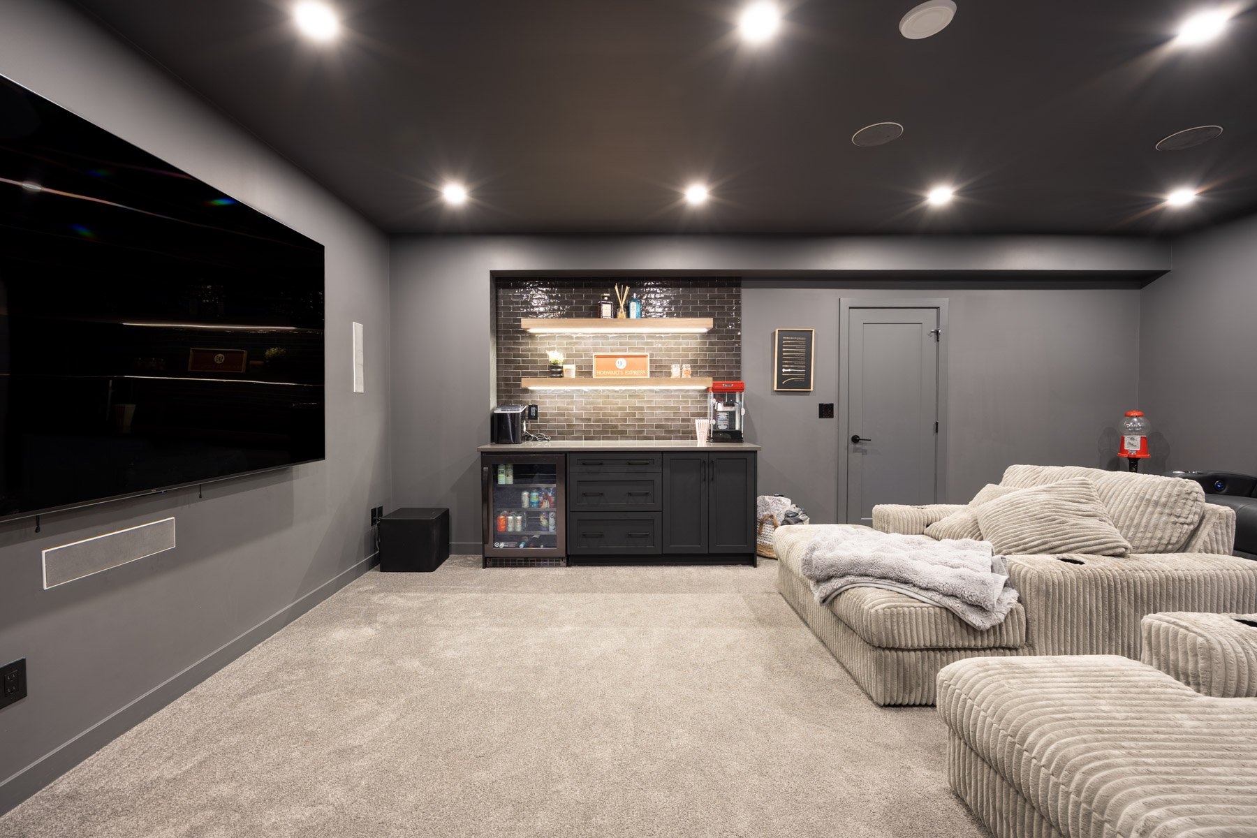 Okotoks Basement Renovations 25.12.5-14cimaronestatesgateokotoks-34