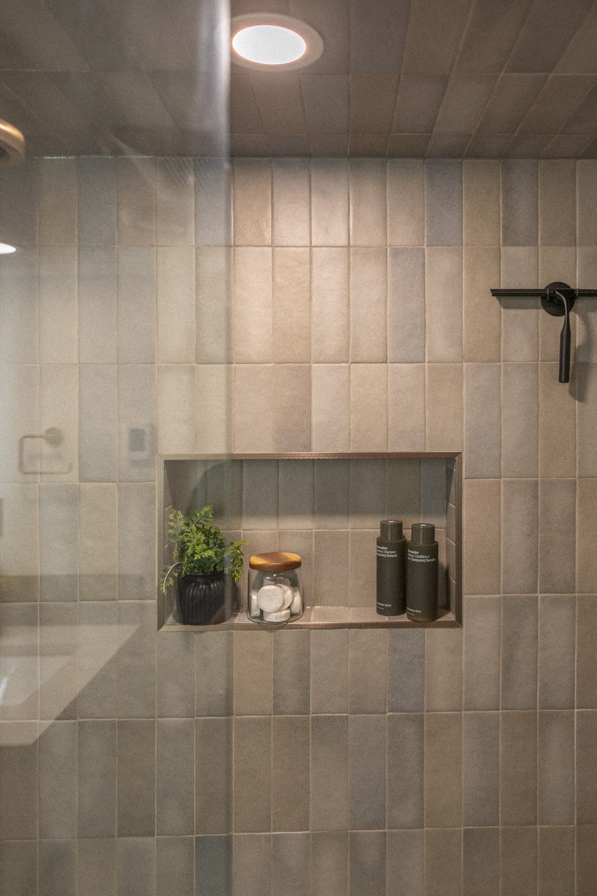Elegant Basement Renovation 25.6.29-4760elgin-40