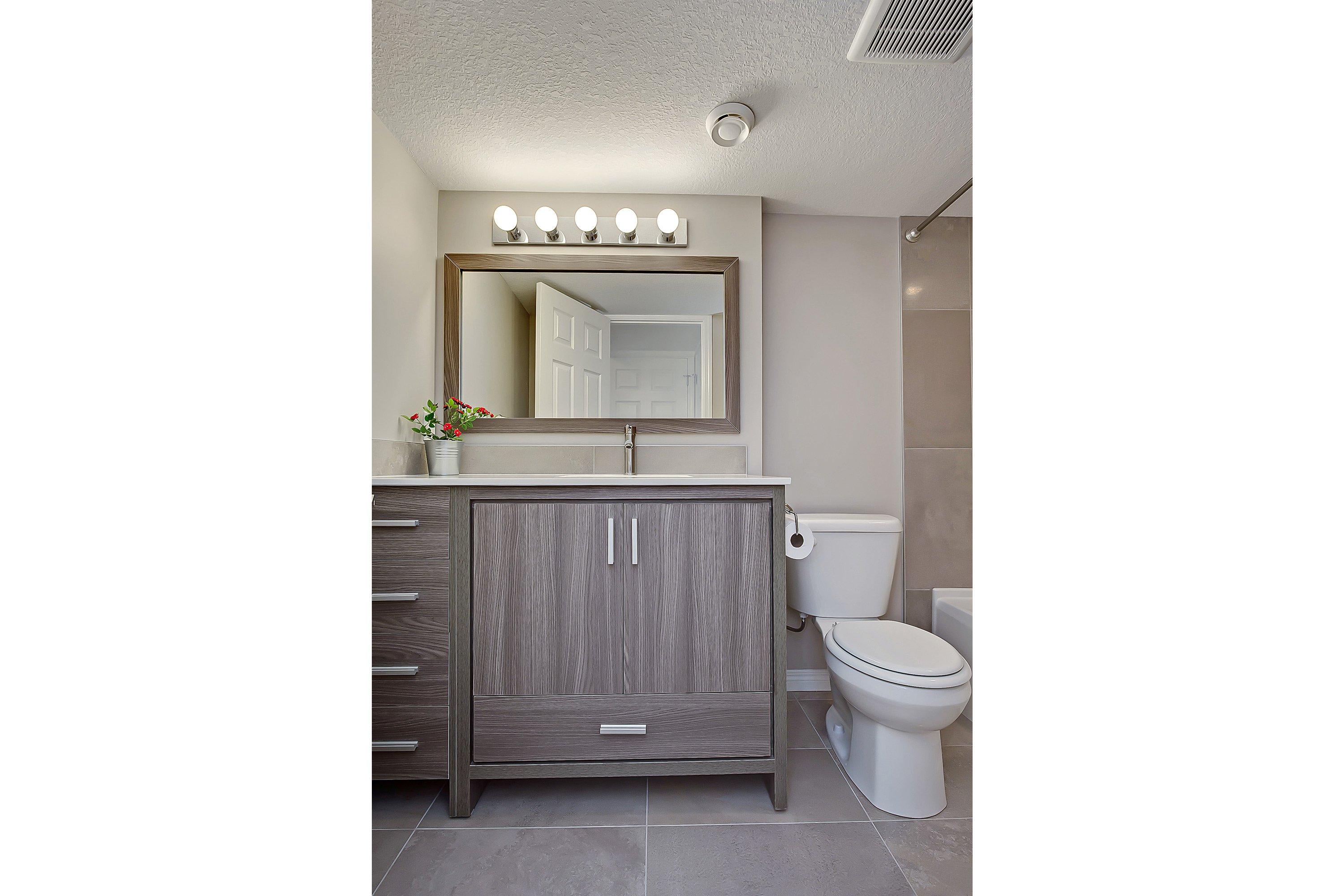 Kingston Cres