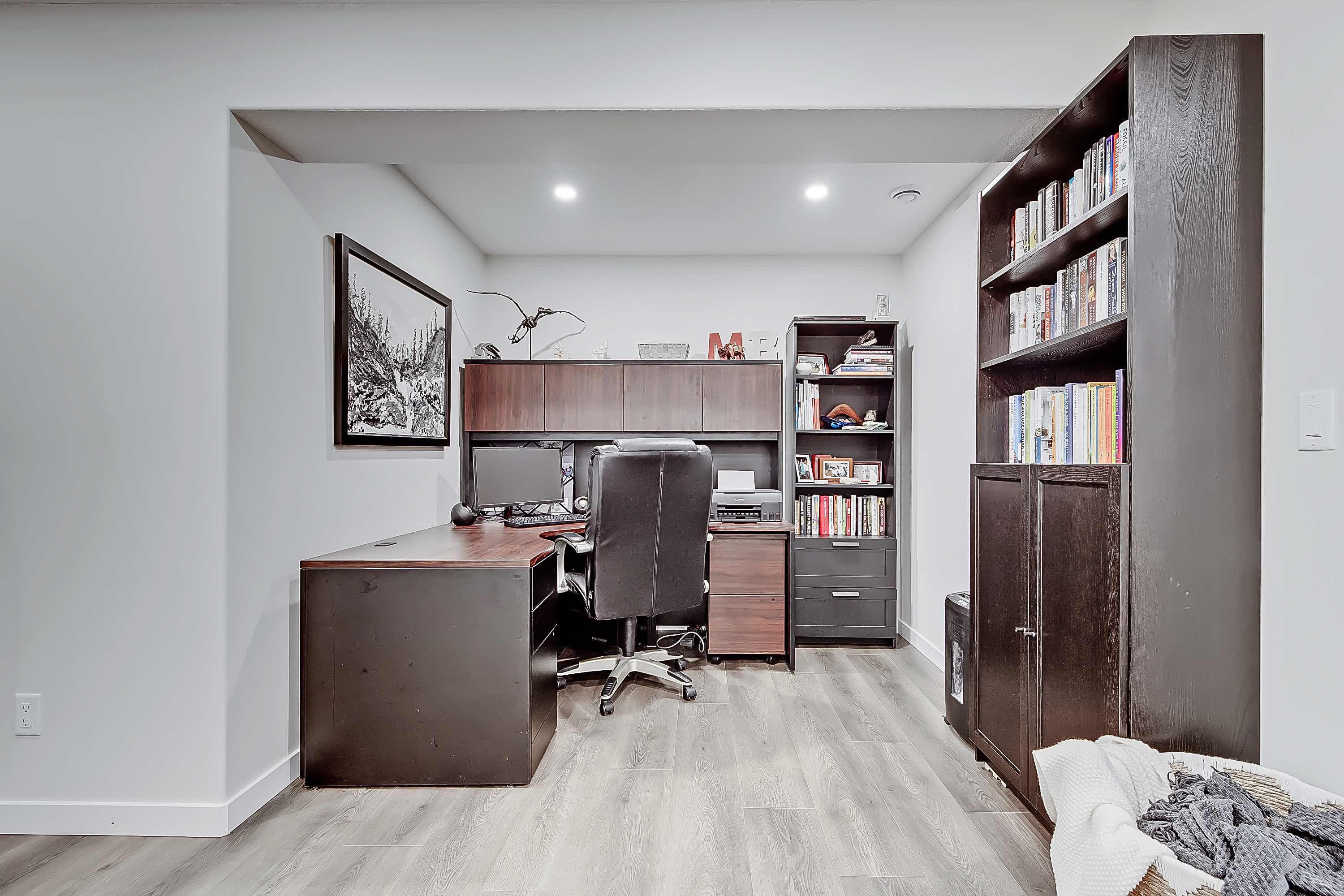 Basement workspace 28 copy.jpg