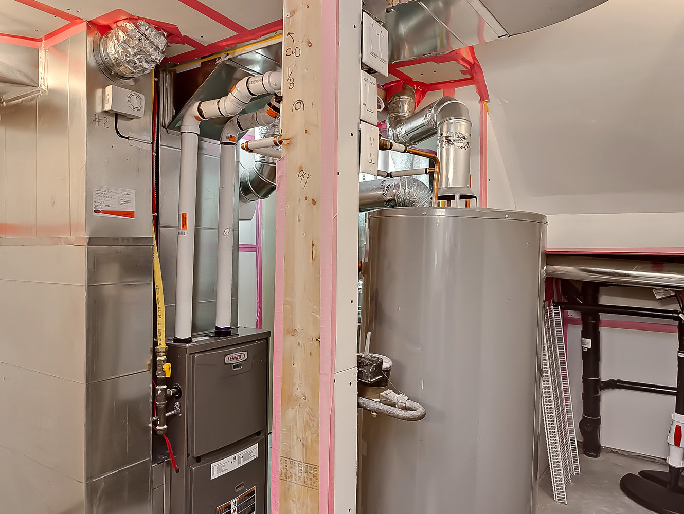 Chestermere Basement Suite 34 copy.jpg