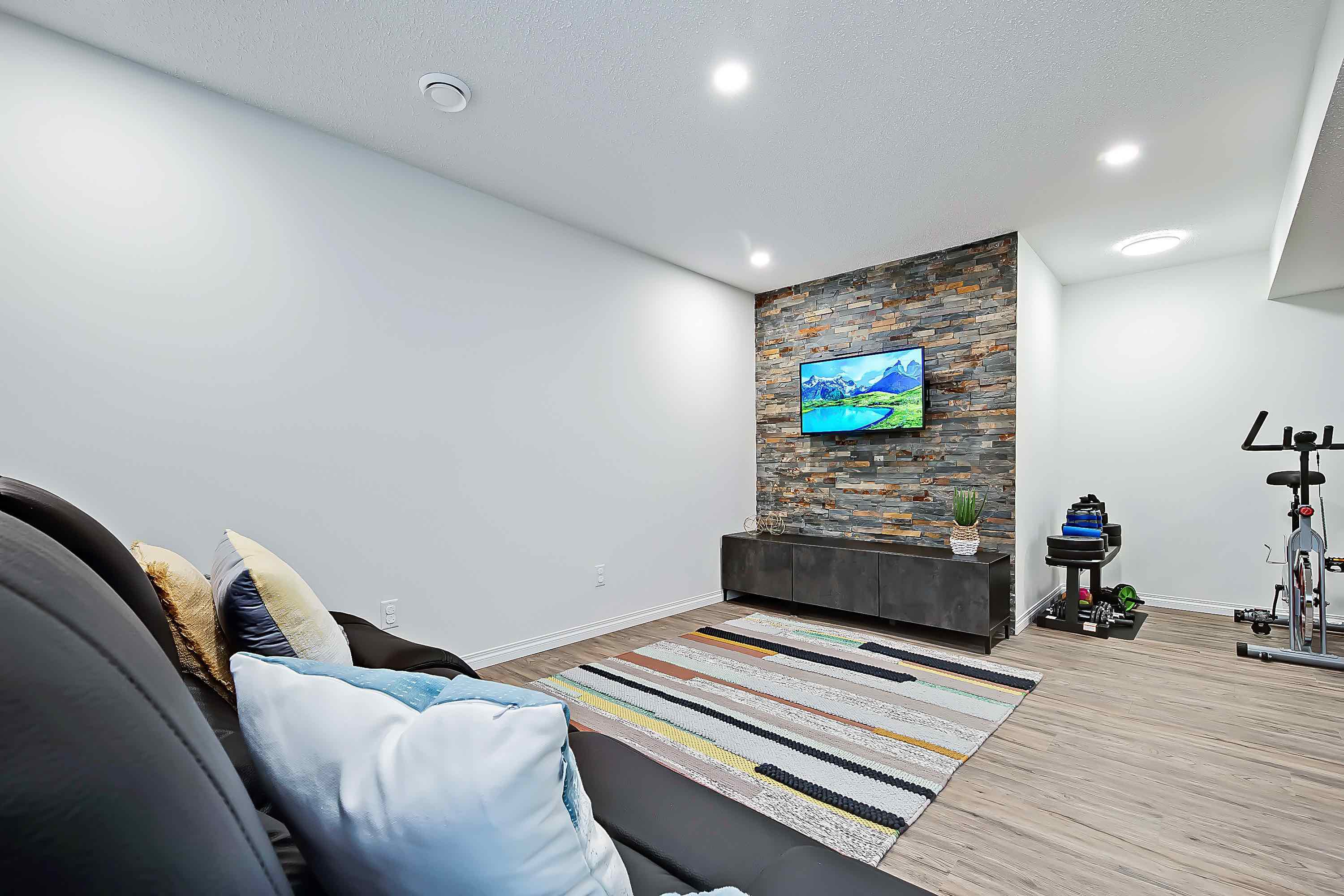 Kingston Cres
