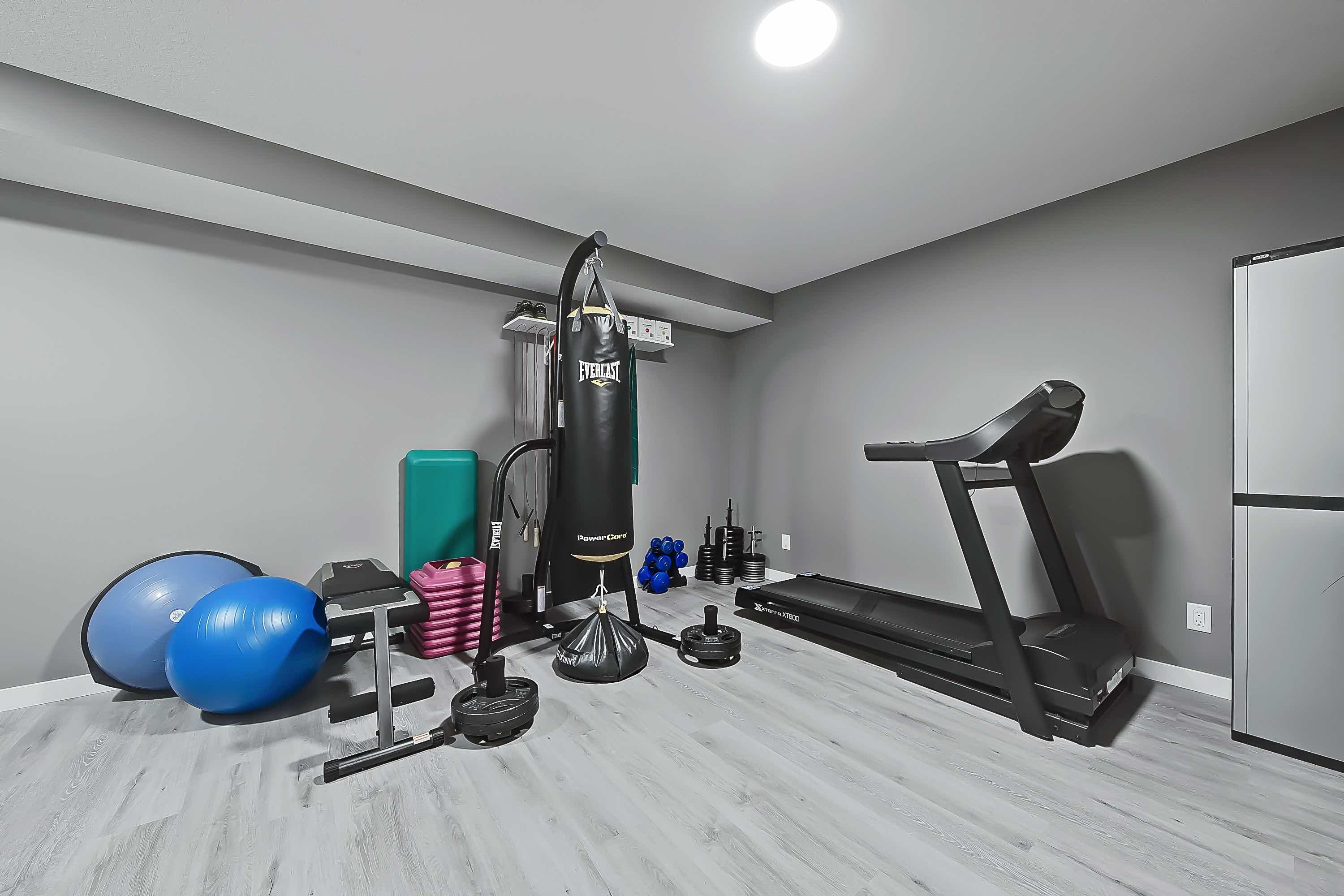 Basement Gym 7 copy.jpg
