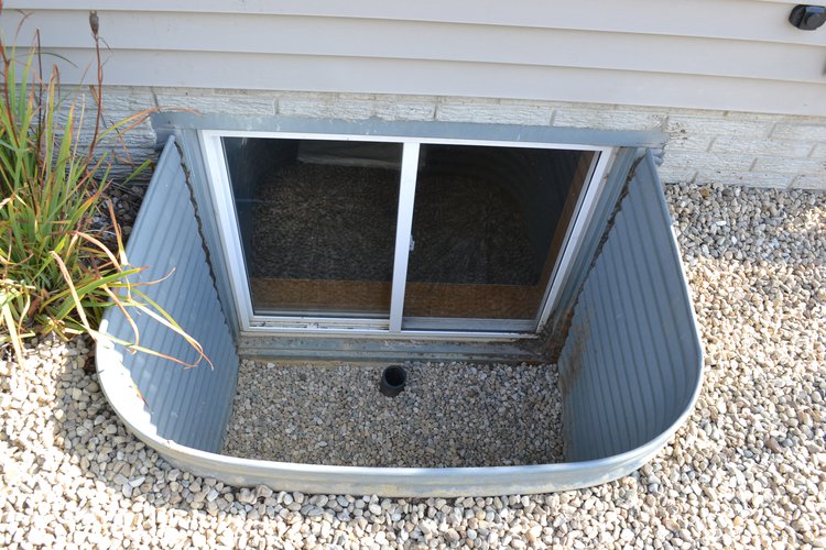 BB Window-Well-Repairs.jpg