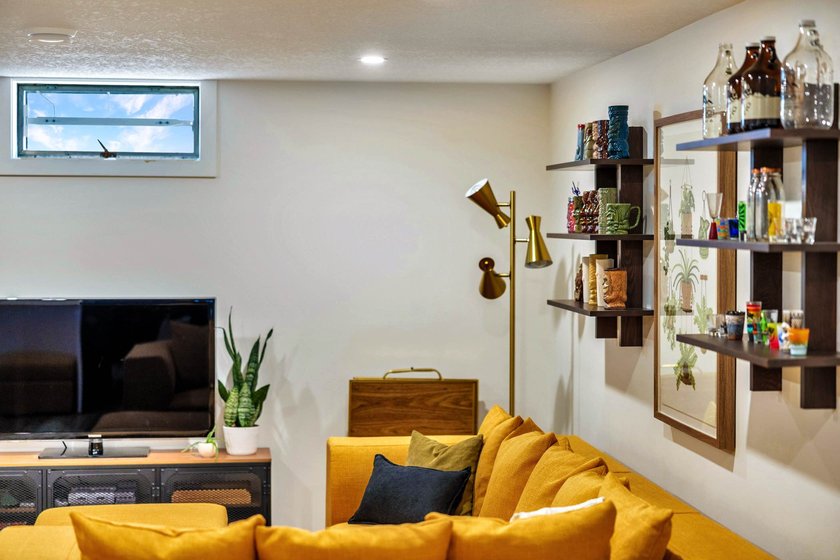 Stunning Basement renovation - resize_24.10.28-2155mackid-31