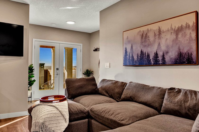 Legal Basement Suite - resize_24.10.30-648seton-11